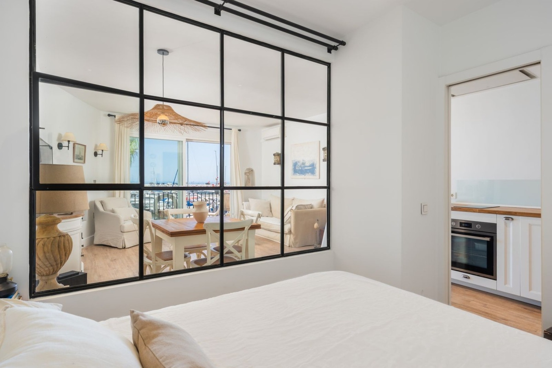 Resale - apartment - Marbella - Puerto Banús