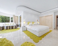 Resale - apartment - Marbella - Puerto Banús