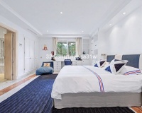 Resale - apartment - Marbella - Puerto Banús