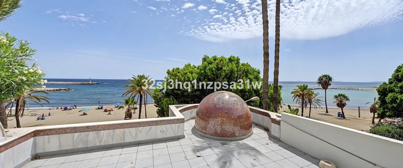Resale - apartment - Marbella - Puerto Banús
