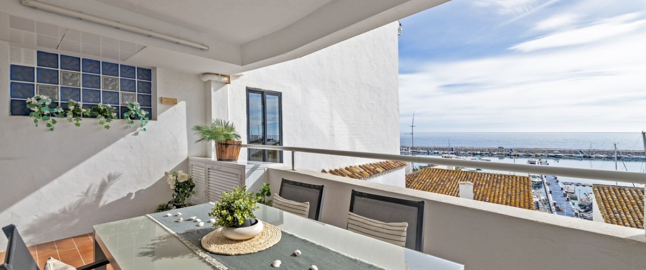 Resale - apartment - Marbella - Puerto Banús