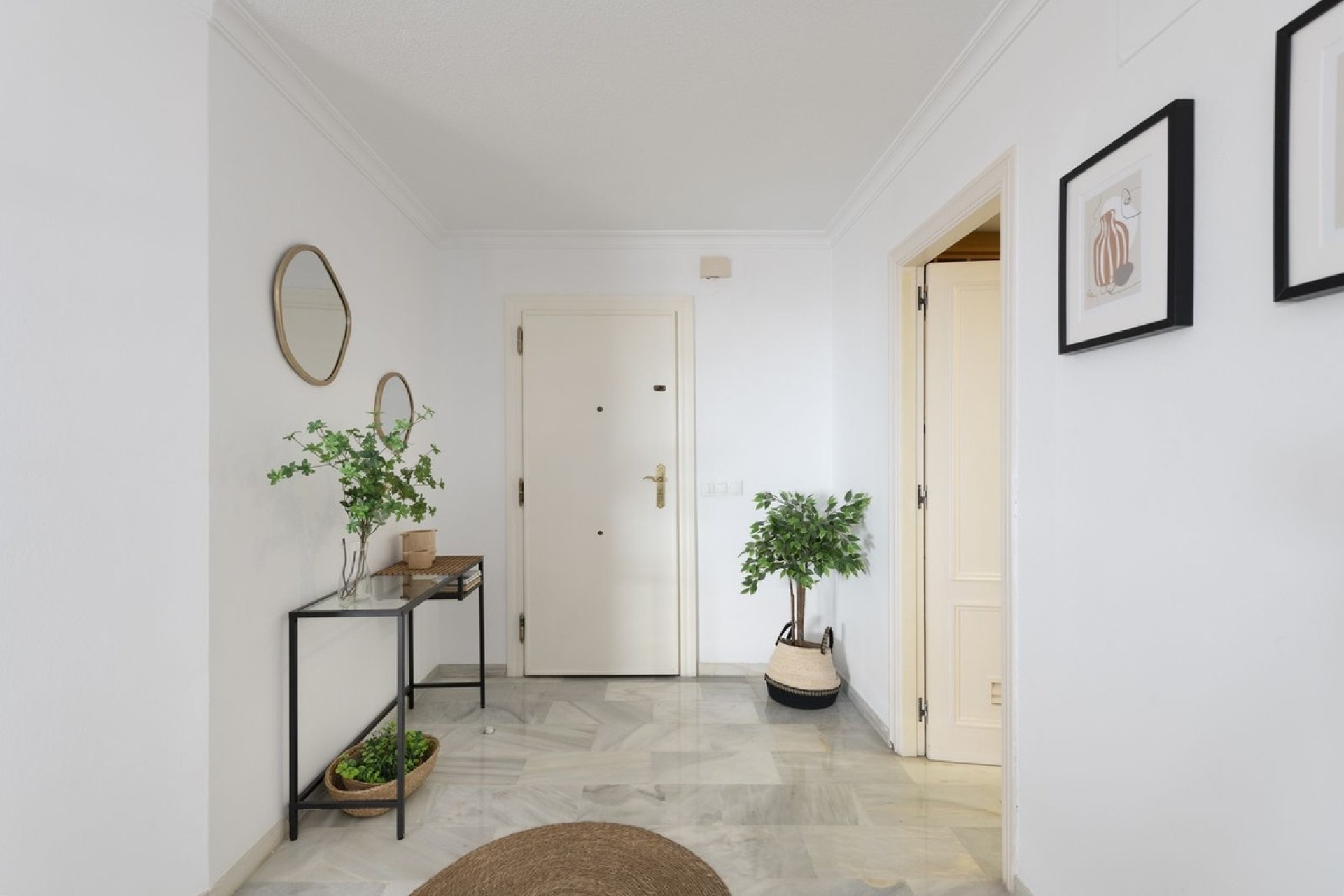 Resale - apartment - Marbella - Puerto Banús
