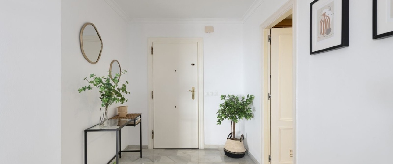 Resale - apartment - Marbella - Puerto Banús