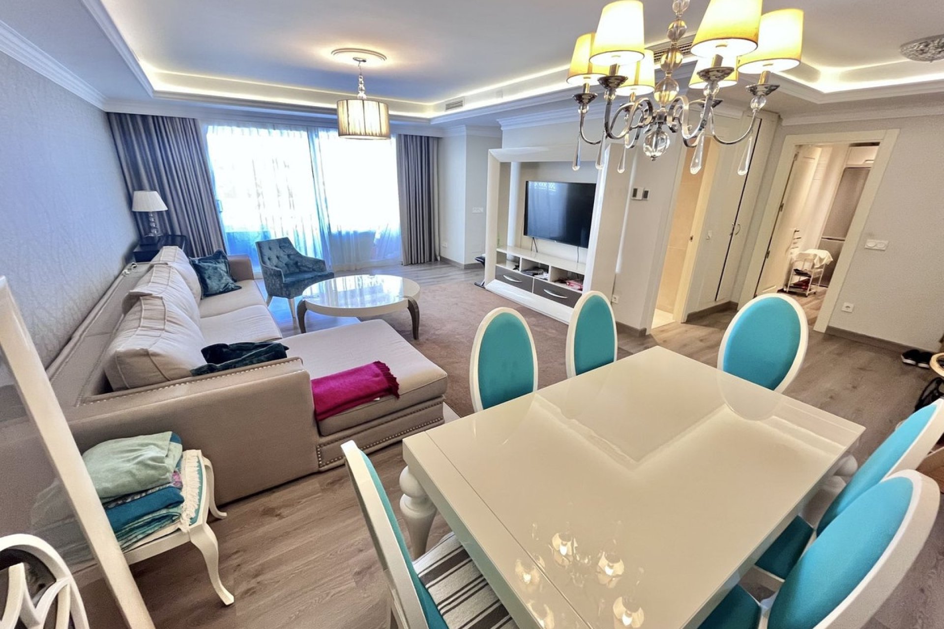 Resale - apartment - Marbella - Puerto Banús
