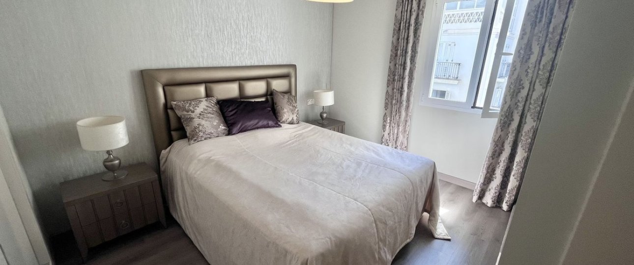 Resale - apartment - Marbella - Puerto Banús