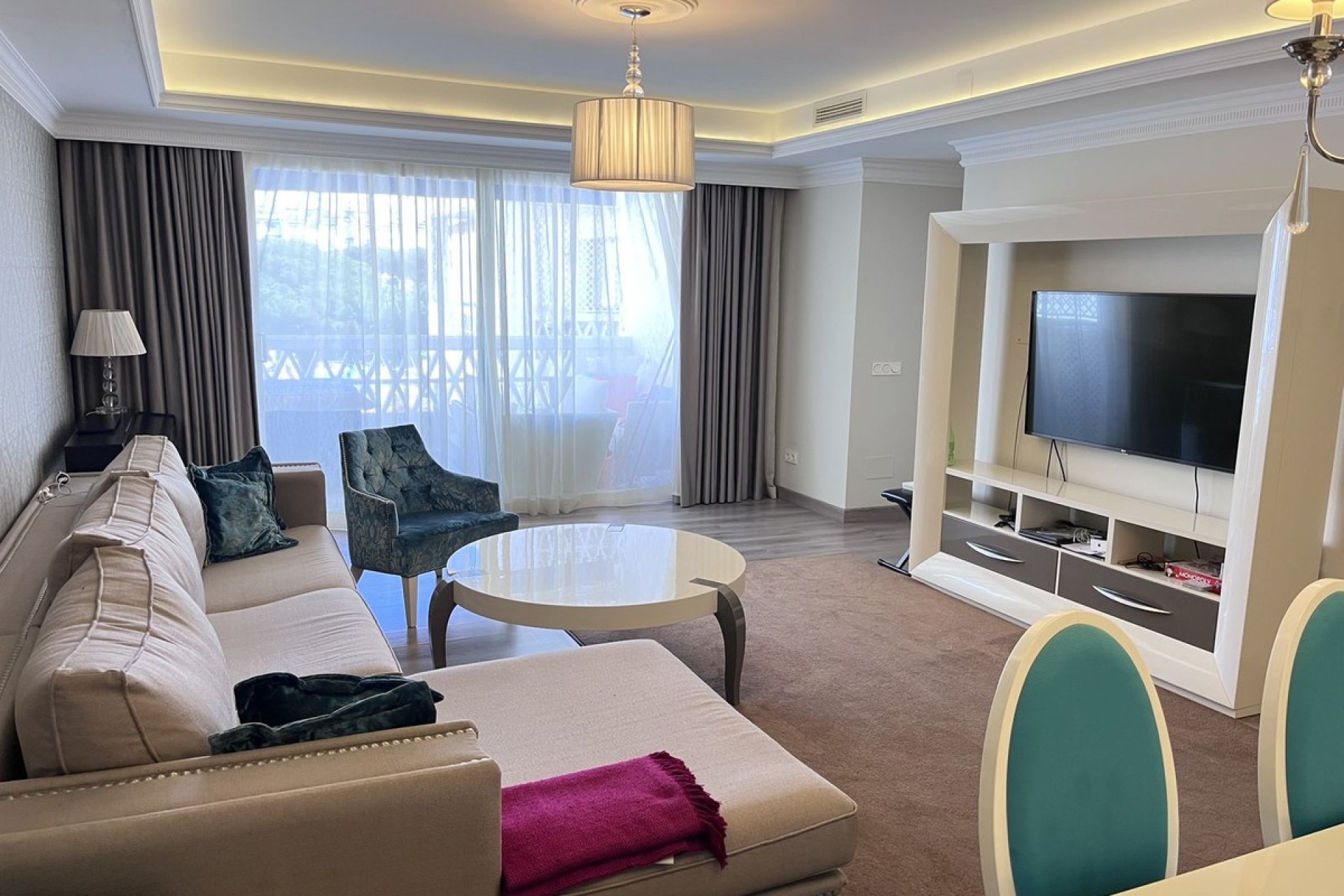 Resale - apartment - Marbella - Puerto Banús