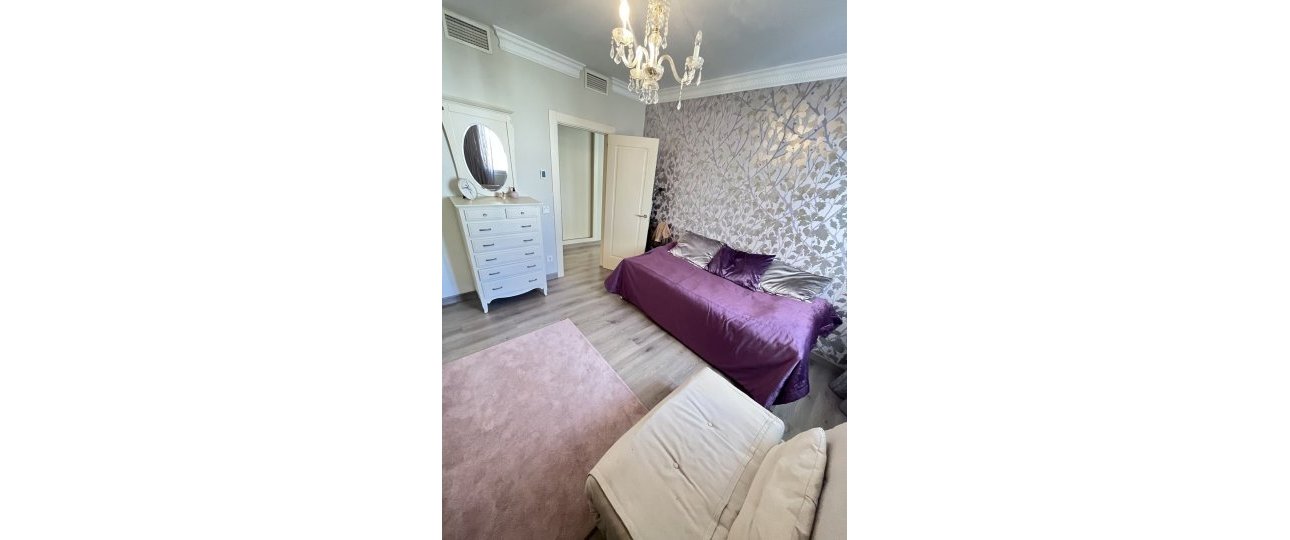 Resale - apartment - Marbella - Puerto Banús