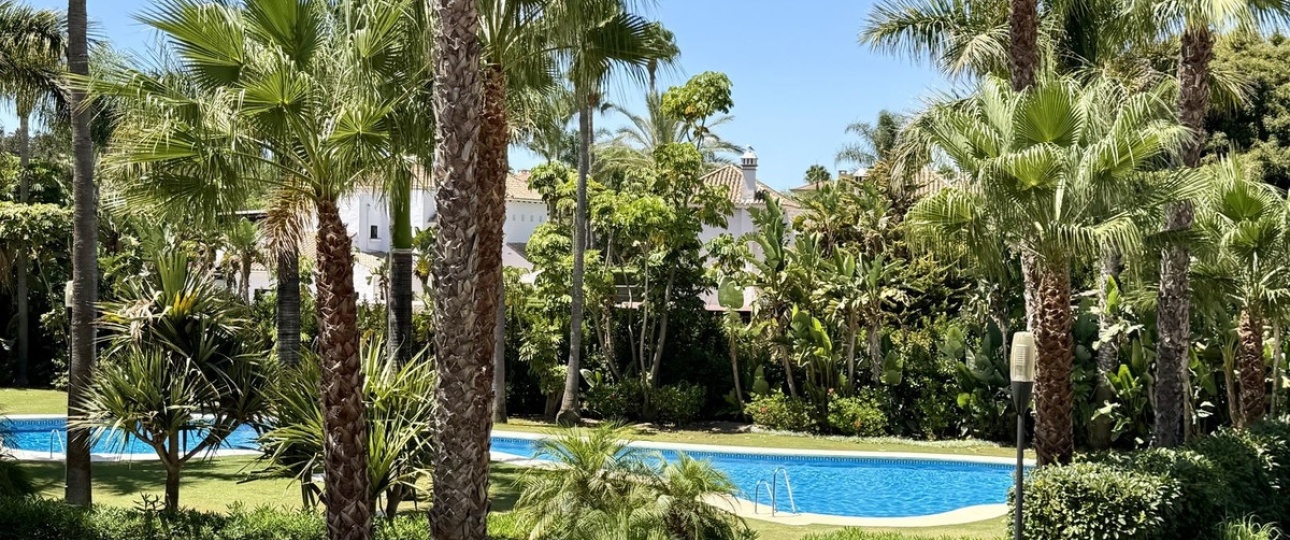 Resale - apartment - Marbella - Puerto Banús