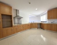 Resale - apartment - Marbella - Puerto Banús