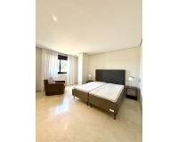 Resale - apartment - Marbella - Puerto Banús