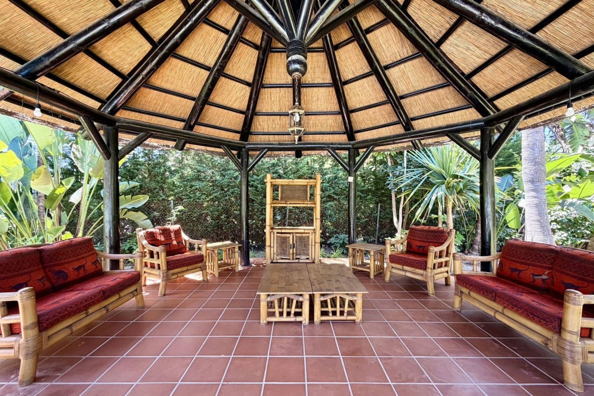Resale - apartment - Marbella - Puerto Banús