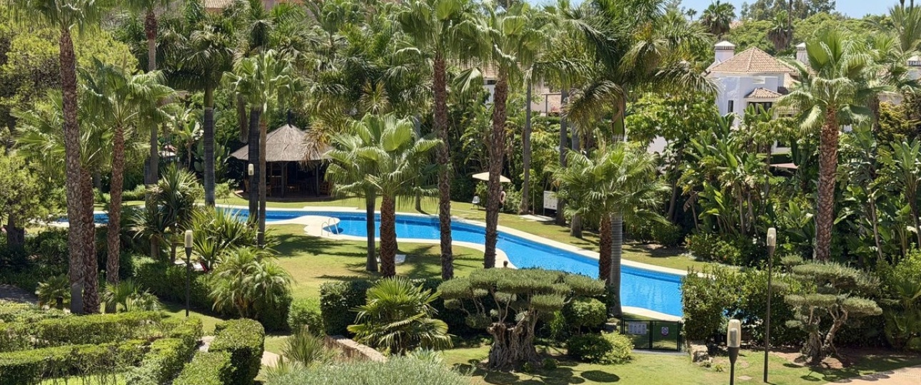Resale - apartment - Marbella - Puerto Banús