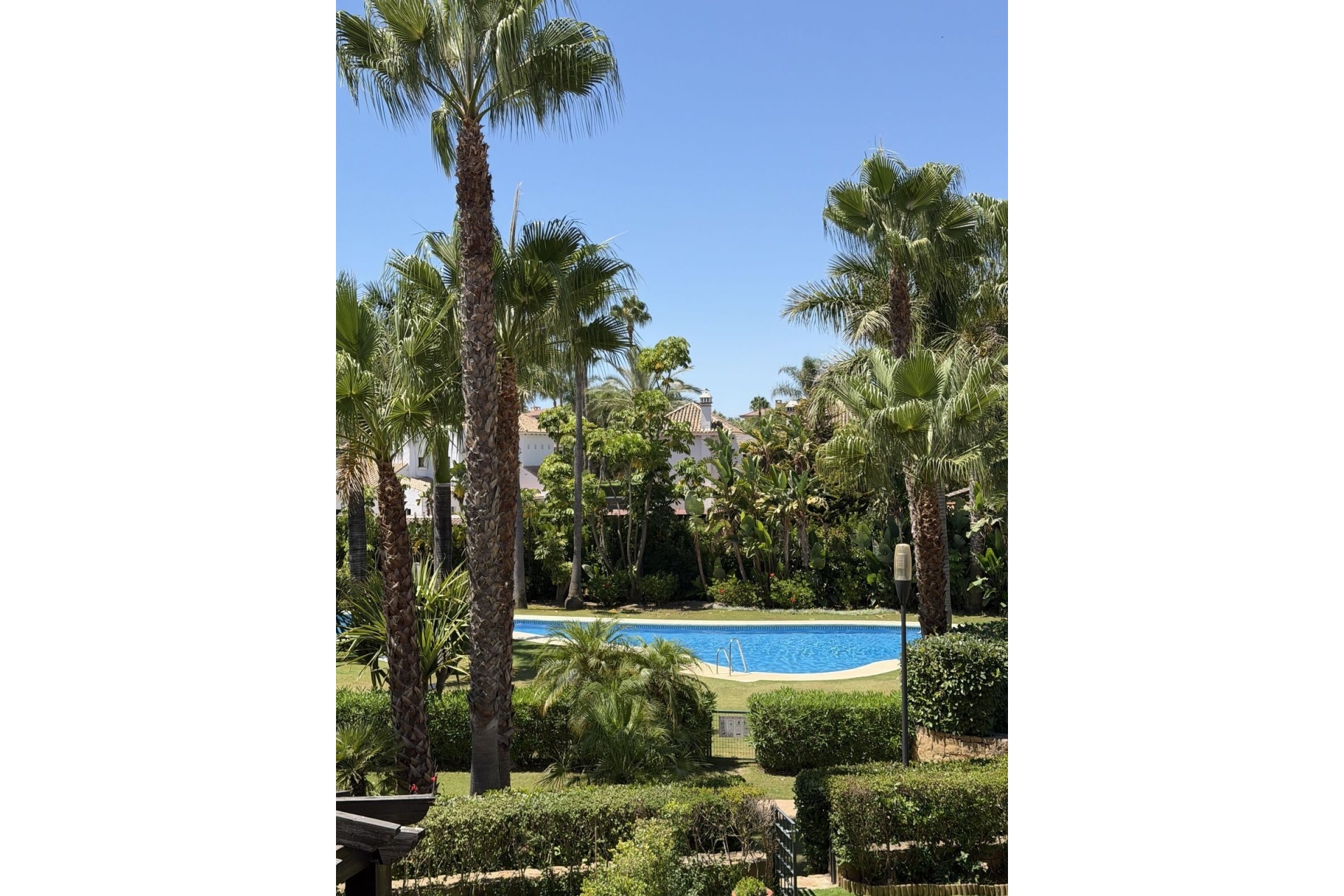 Resale - apartment - Marbella - Puerto Banús