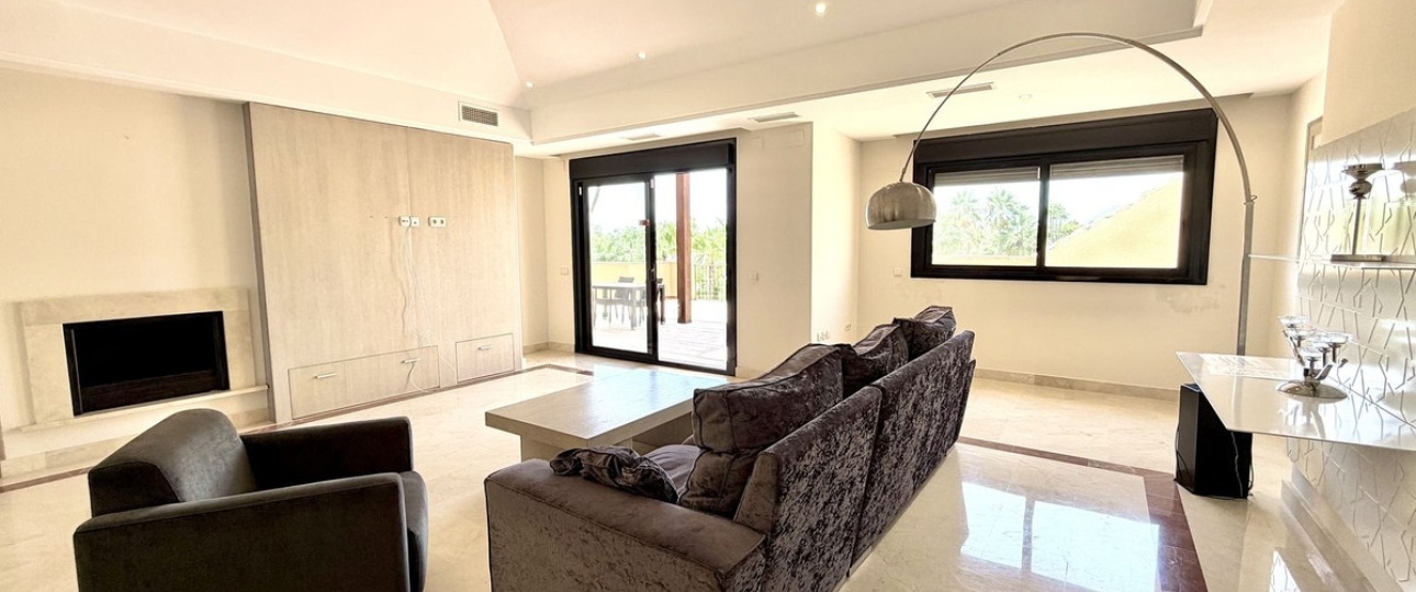 Resale - apartment - Marbella - Puerto Banús