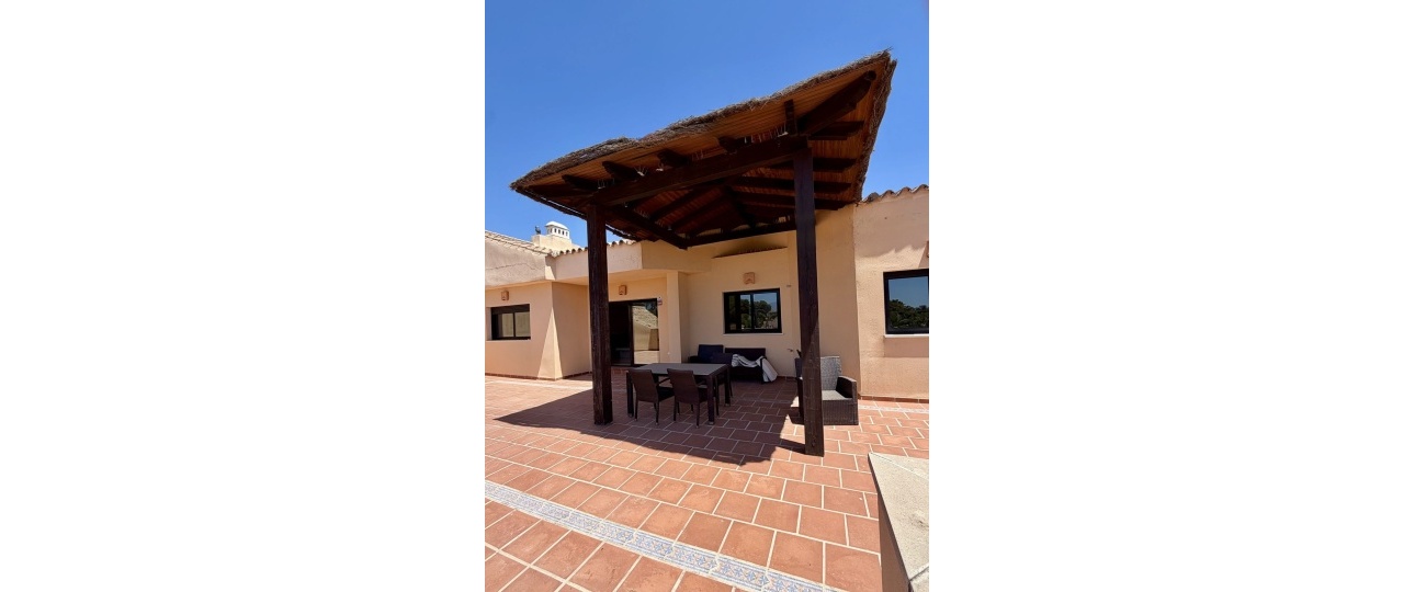 Resale - apartment - Marbella - Puerto Banús
