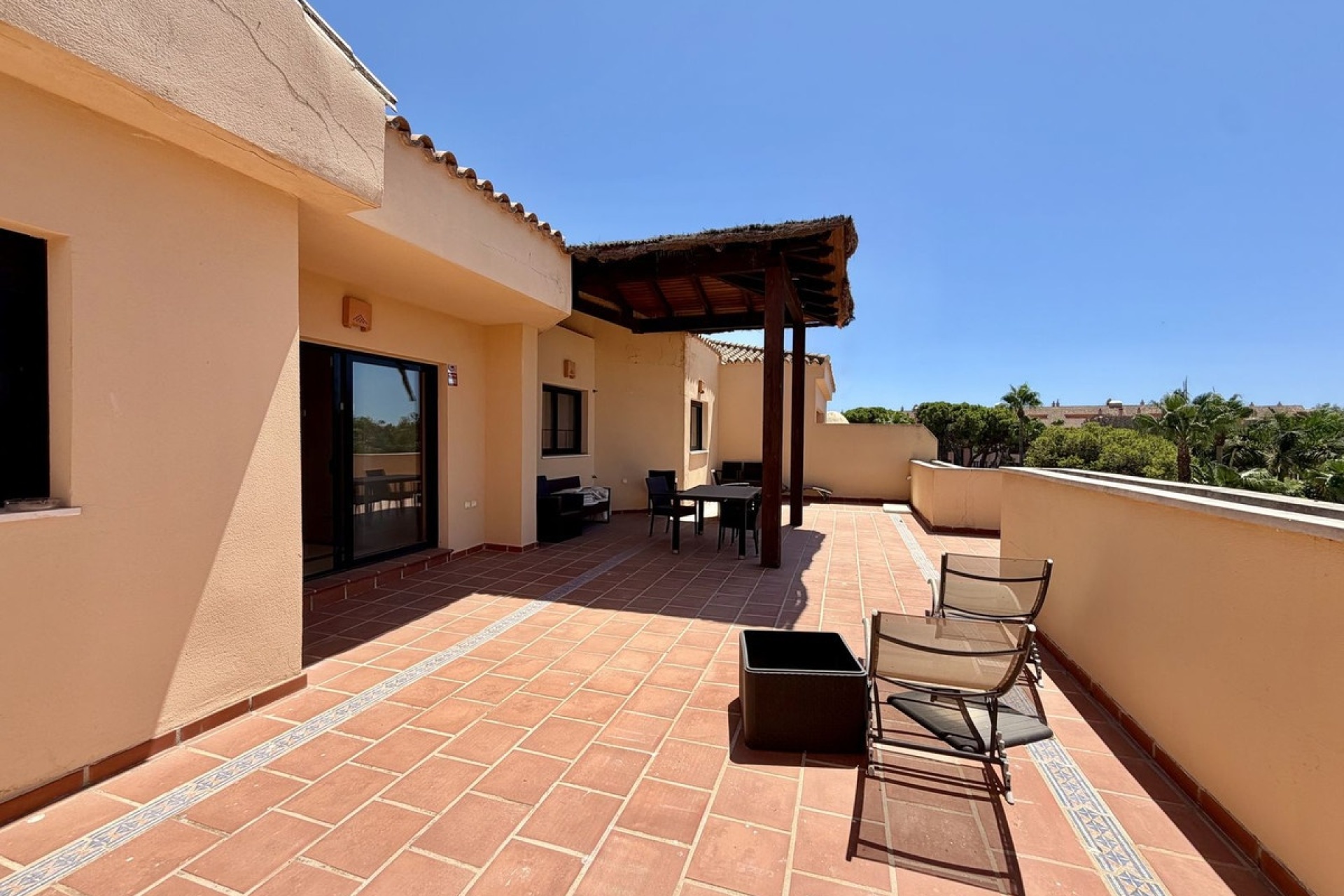 Resale - apartment - Marbella - Puerto Banús
