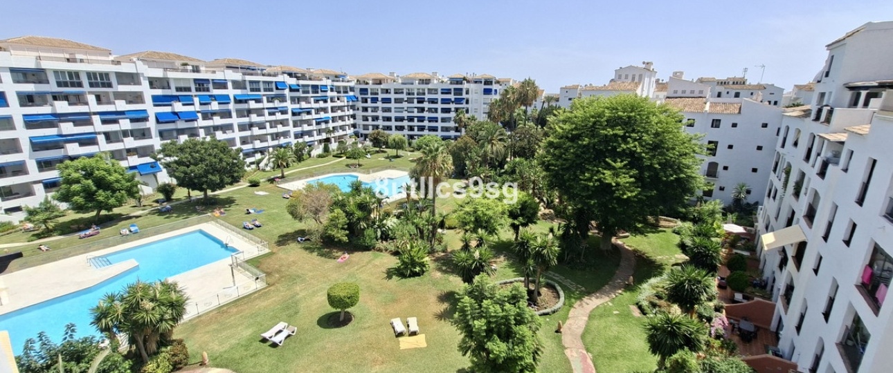 Resale - apartment - Marbella - Puerto Banús