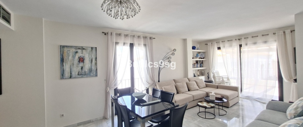 Resale - apartment - Marbella - Puerto Banús