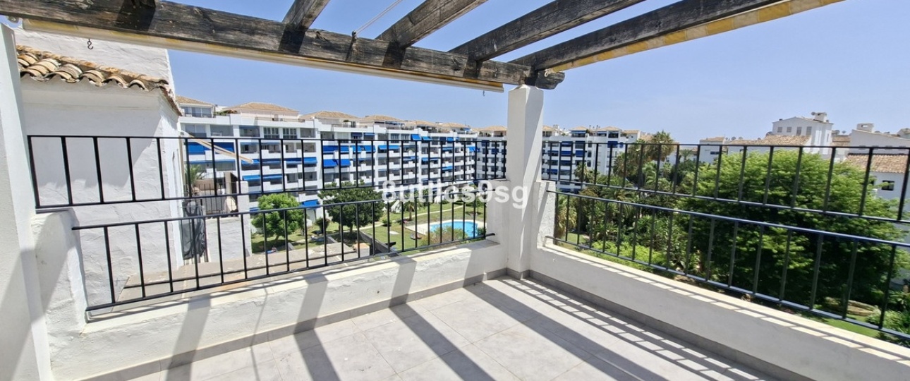 Resale - apartment - Marbella - Puerto Banús