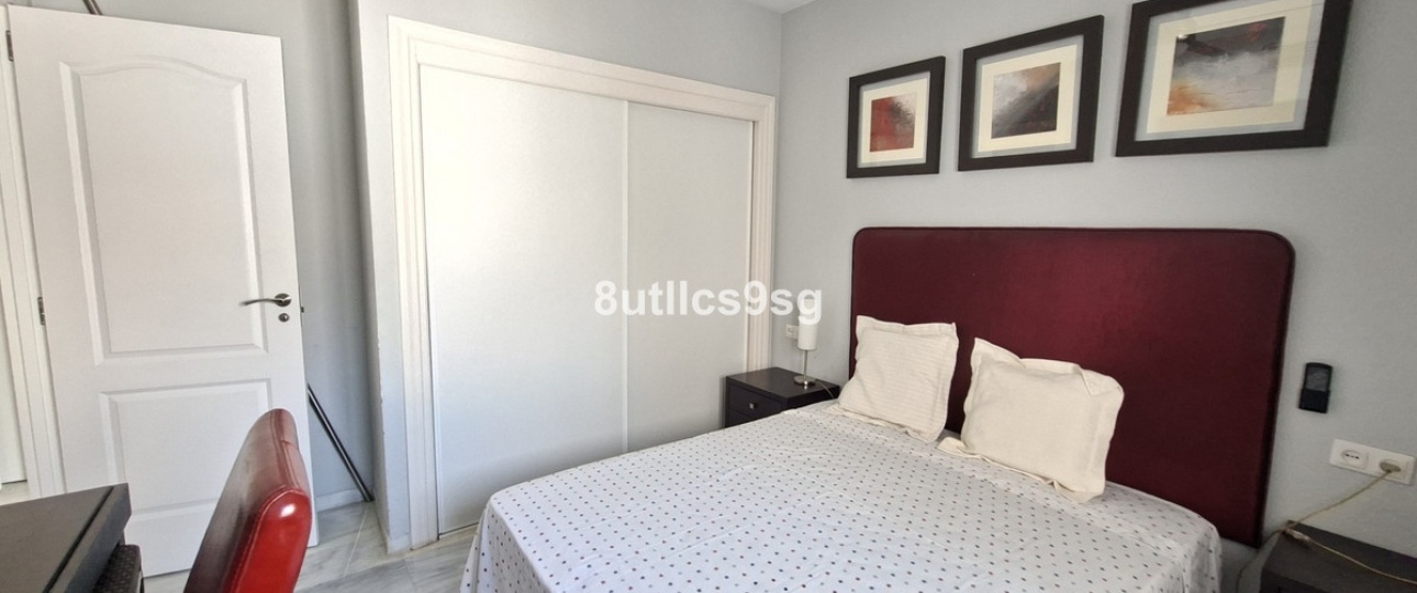 Resale - apartment - Marbella - Puerto Banús