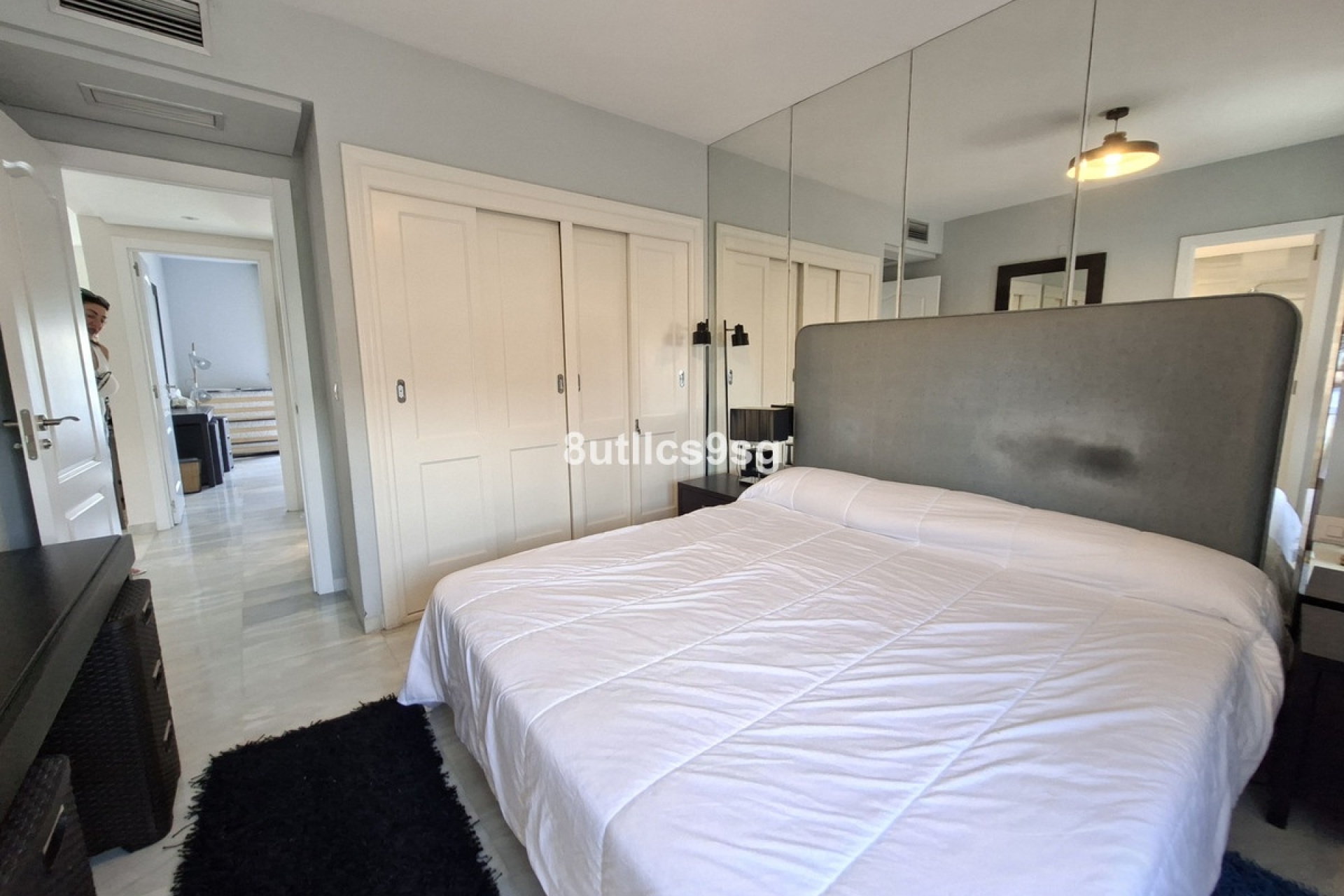 Resale - apartment - Marbella - Puerto Banús