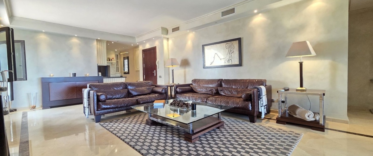 Resale - apartment - Marbella - Puerto Banús