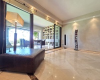Resale - apartment - Marbella - Puerto Banús