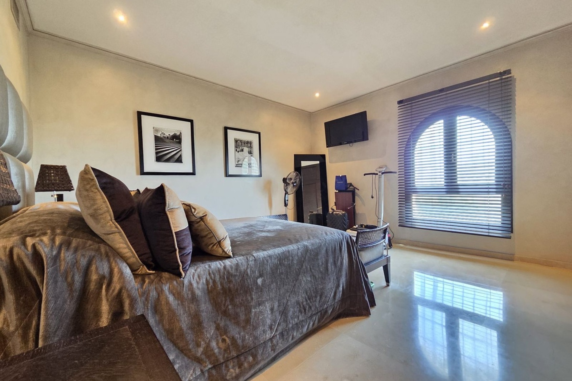 Resale - apartment - Marbella - Puerto Banús