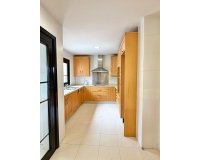Resale - apartment - Marbella - Puerto Banús