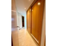 Resale - apartment - Marbella - Puerto Banús