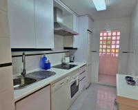 Resale - apartment - Marbella - Puerto Banús