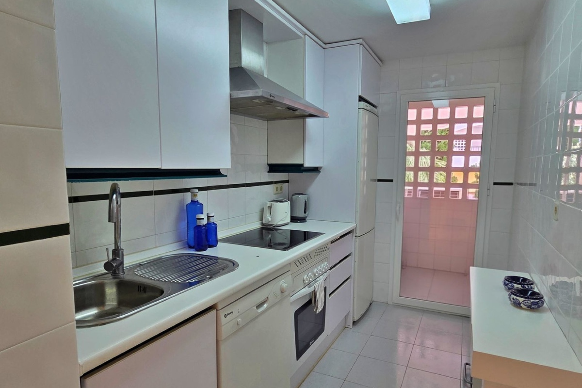 Resale - apartment - Marbella - Puerto Banús