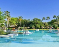 Resale - apartment - Marbella - Puerto Banús