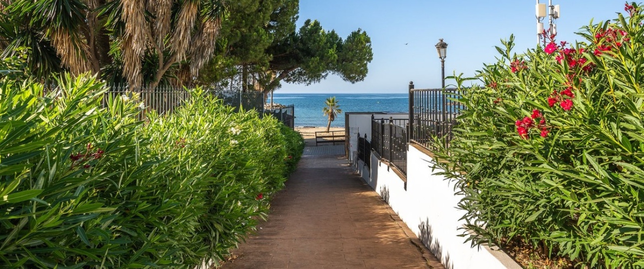 Resale - apartment - Marbella - Puerto Banús