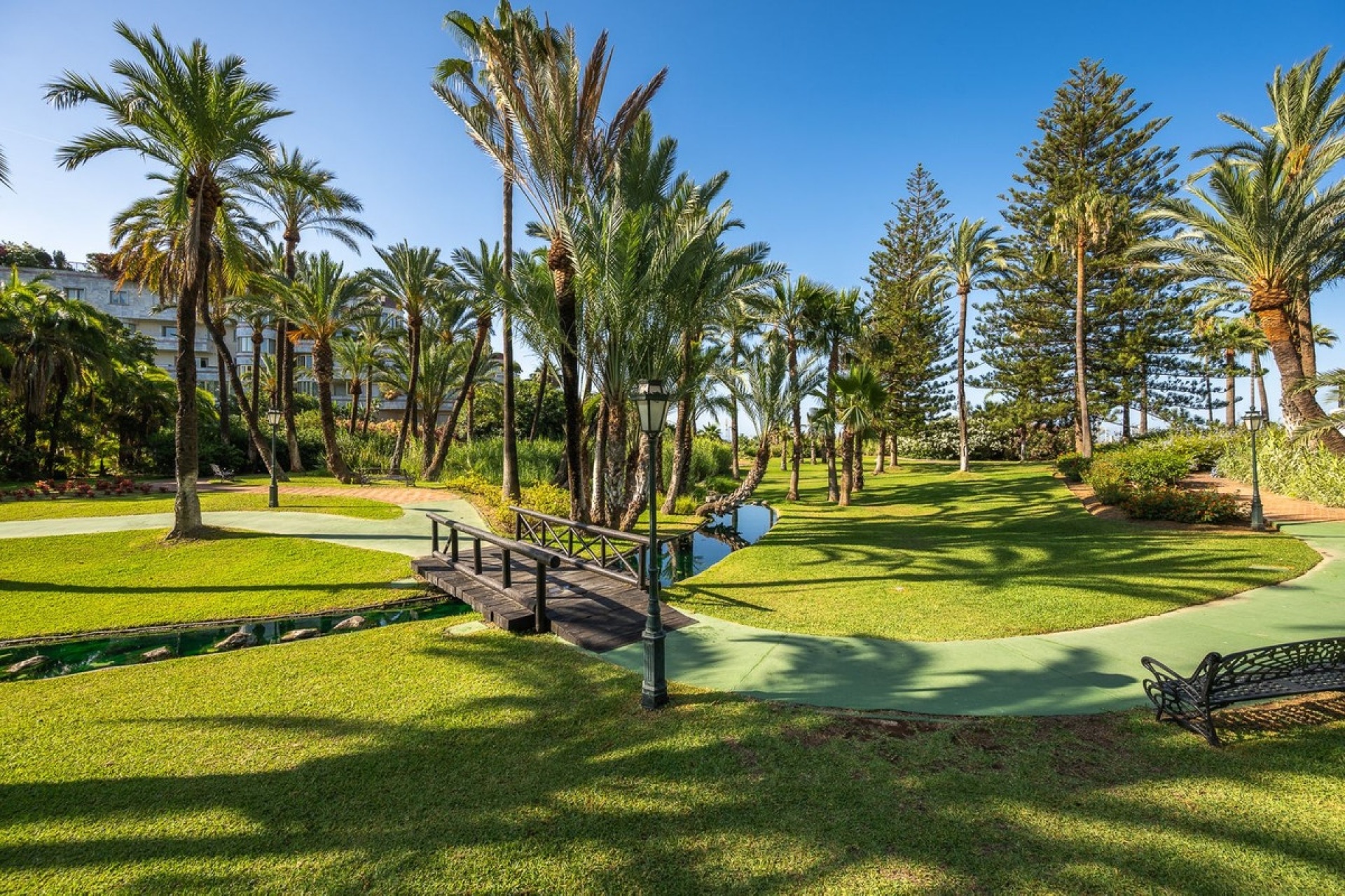Resale - apartment - Marbella - Puerto Banús