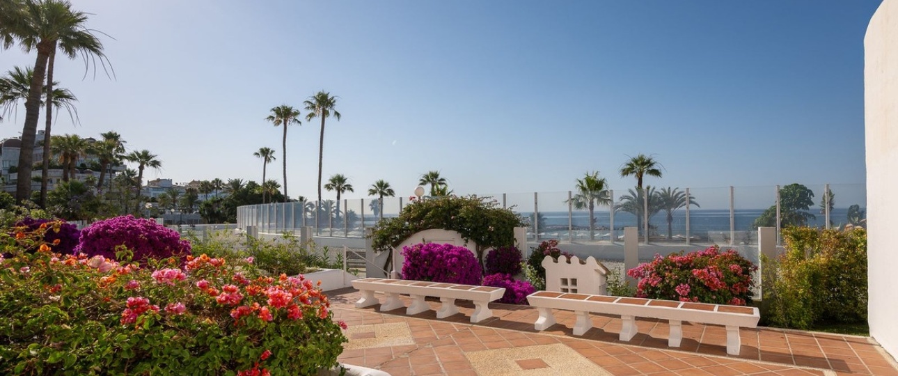 Resale - apartment - Marbella - Puerto Banús