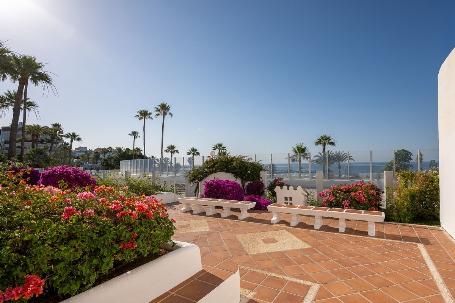 Resale - apartment - Marbella - Puerto Banús