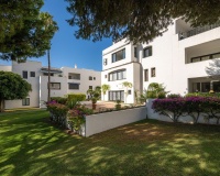 Resale - apartment - Marbella - Puerto Banús