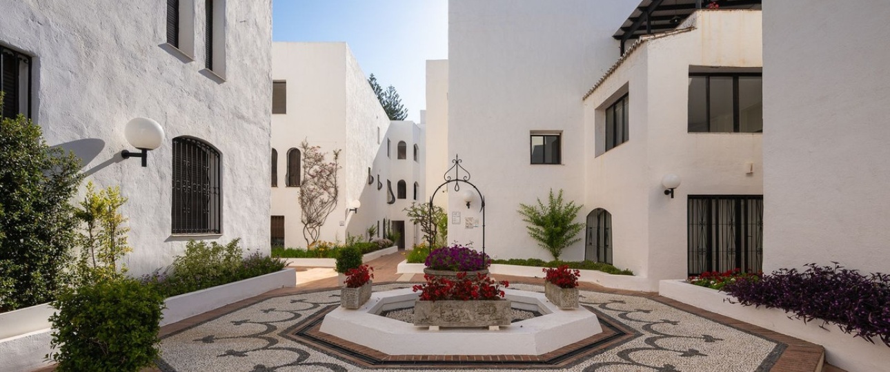 Resale - apartment - Marbella - Puerto Banús