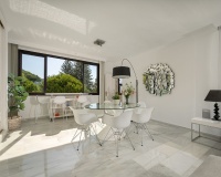Resale - apartment - Marbella - Puerto Banús