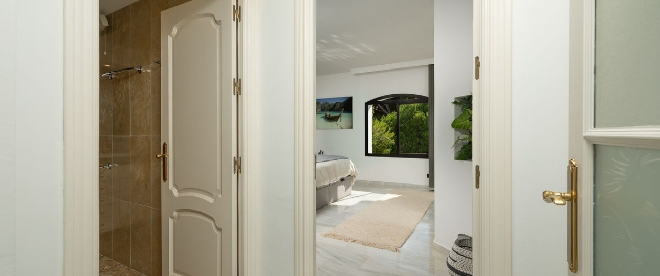 Resale - apartment - Marbella - Puerto Banús