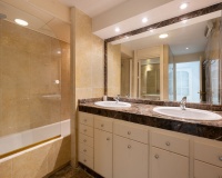 Resale - apartment - Marbella - Puerto Banús