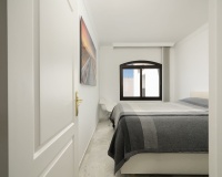 Resale - apartment - Marbella - Puerto Banús