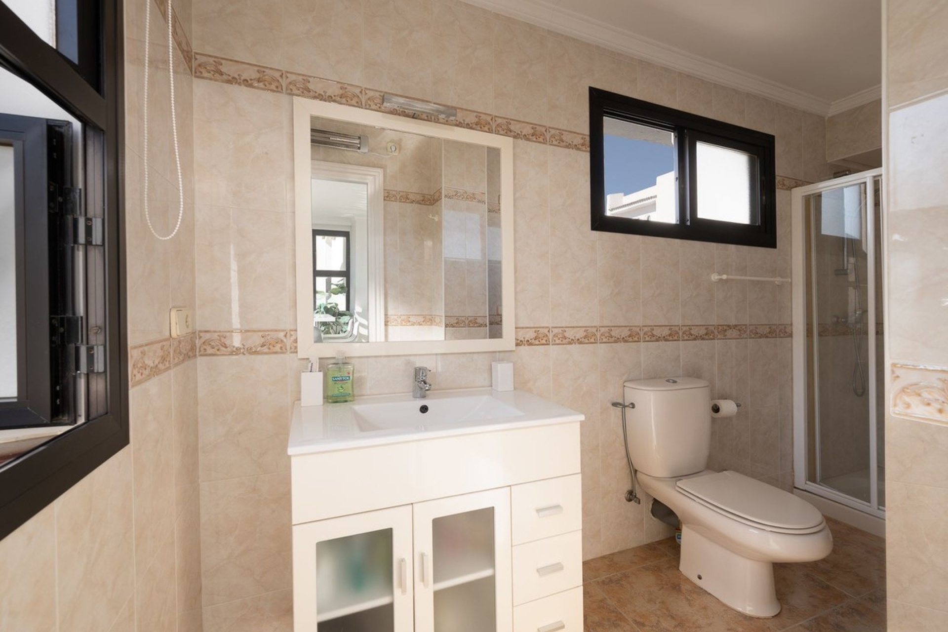 Resale - apartment - Marbella - Puerto Banús