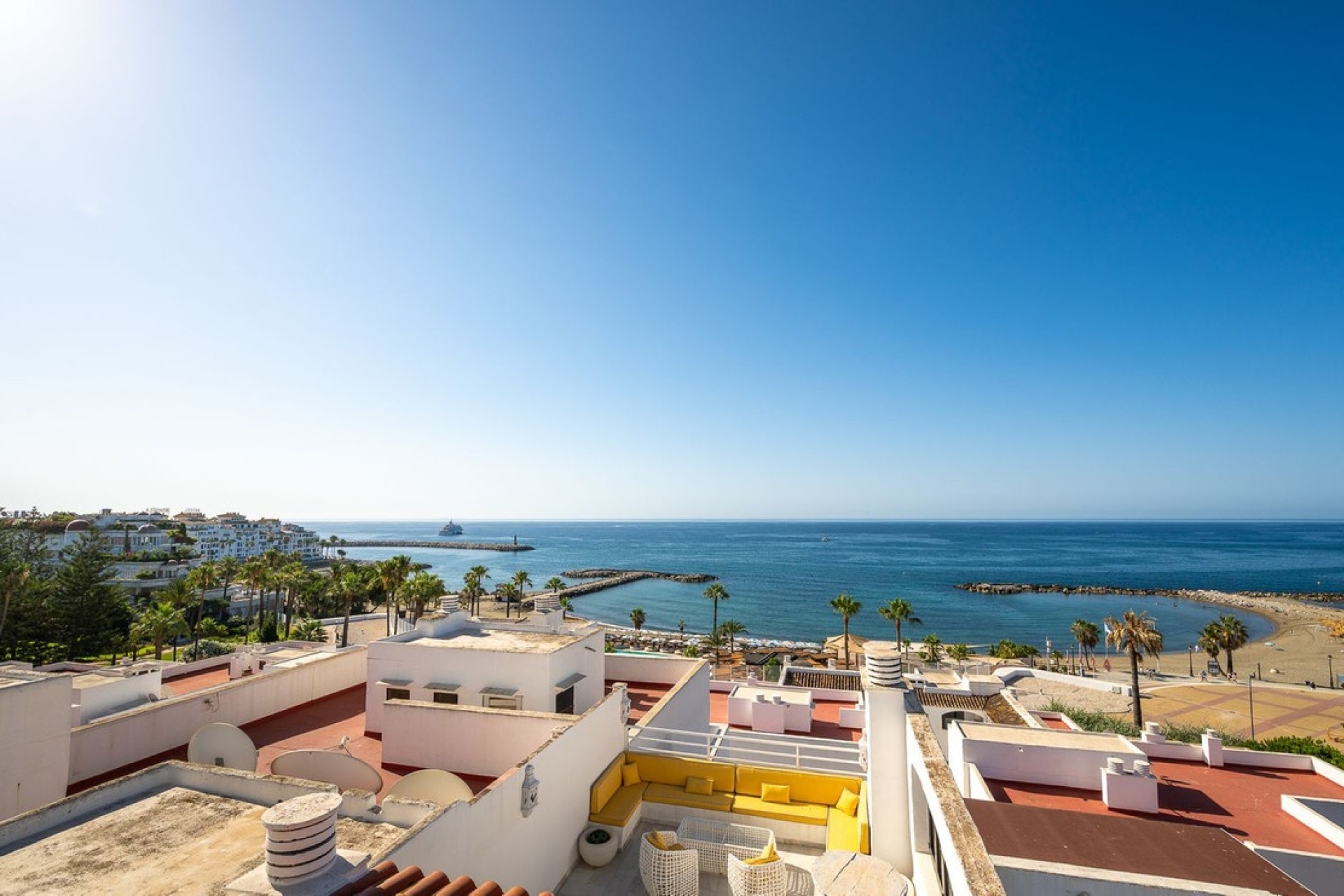 Resale - apartment - Marbella - Puerto Banús