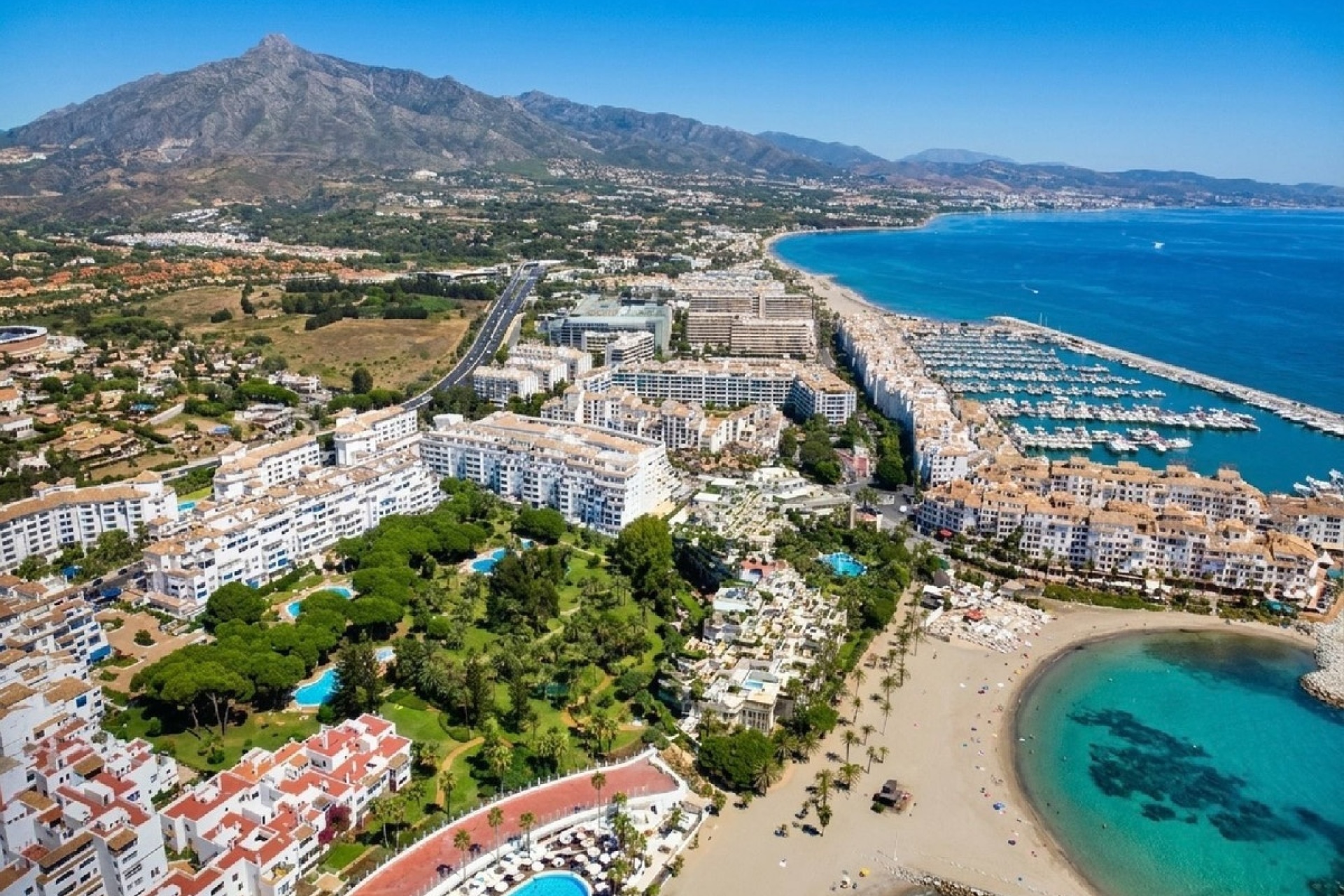 Resale - apartment - Marbella - Puerto Banús