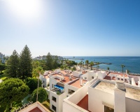 Resale - apartment - Marbella - Puerto Banús