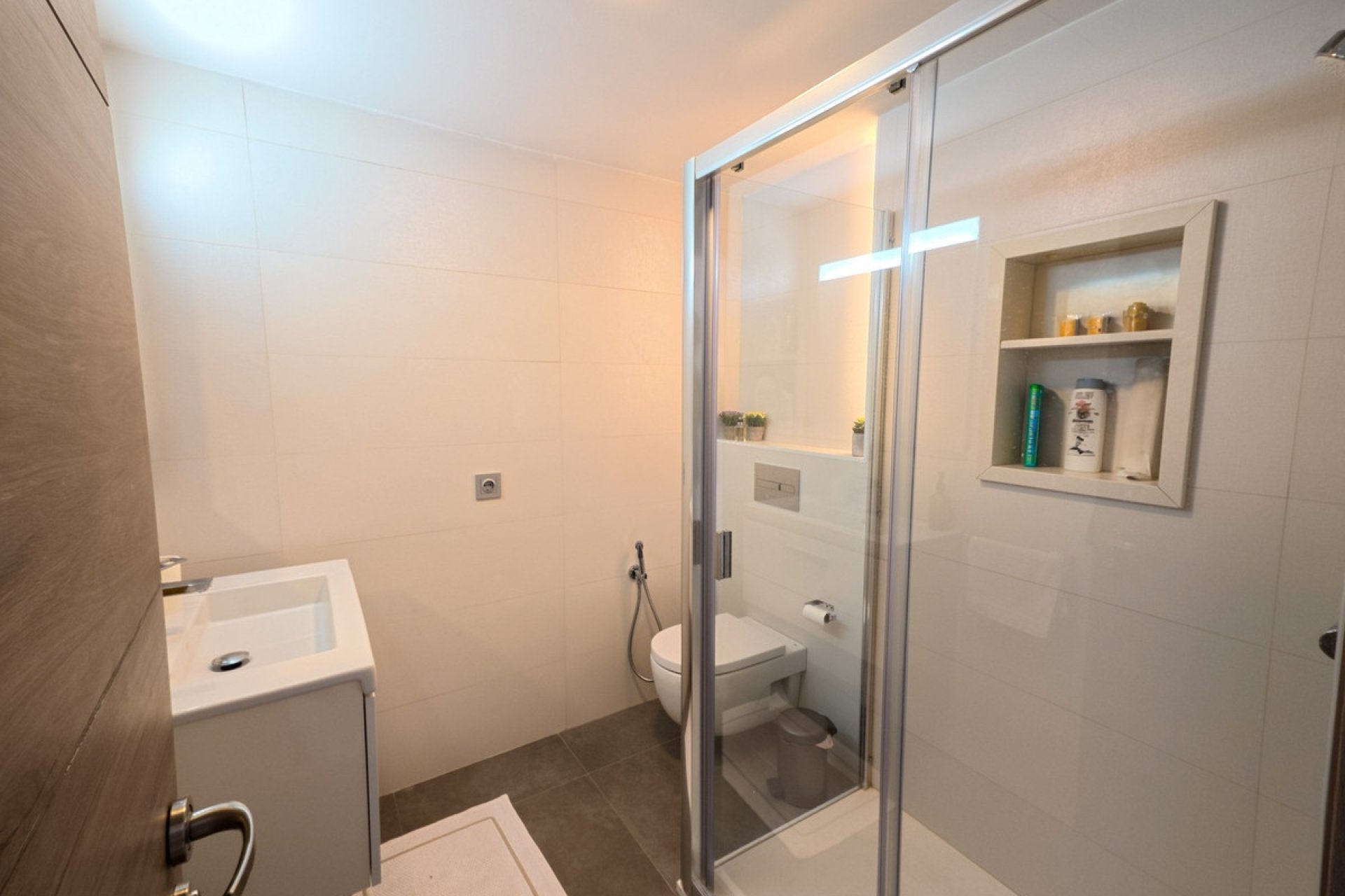 Resale - apartment - Marbella - Puerto Banús