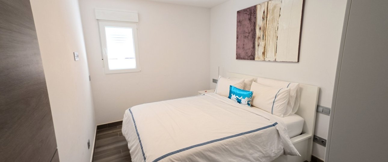 Resale - apartment - Marbella - Puerto Banús