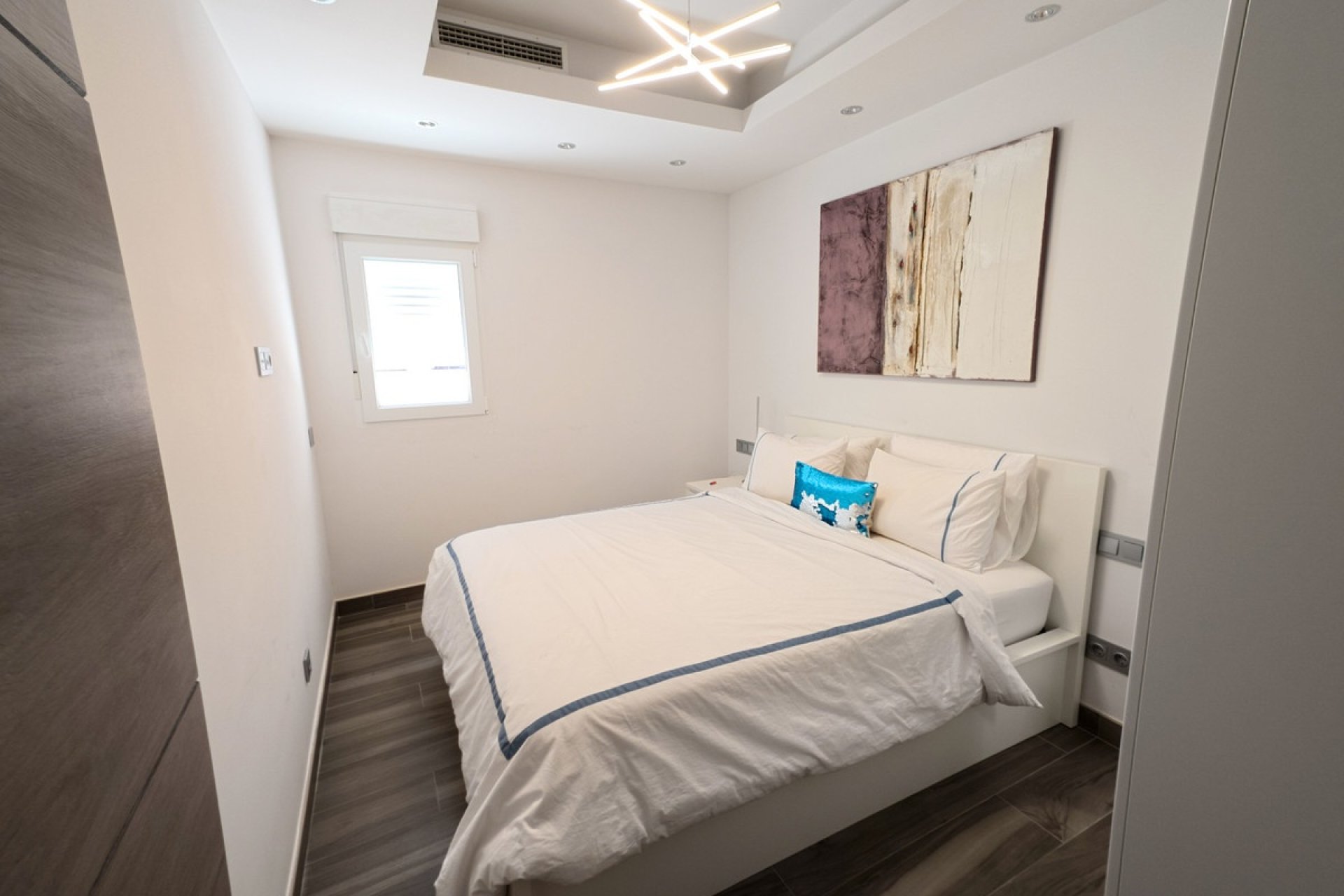 Resale - apartment - Marbella - Puerto Banús